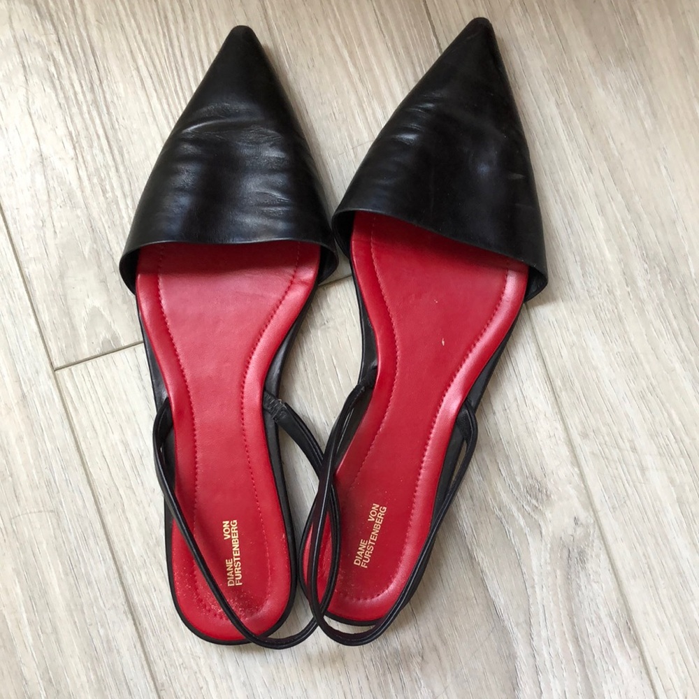 Diane Von Furstenberg black all leather flats.EU size 40. (US 9-9 1/2).